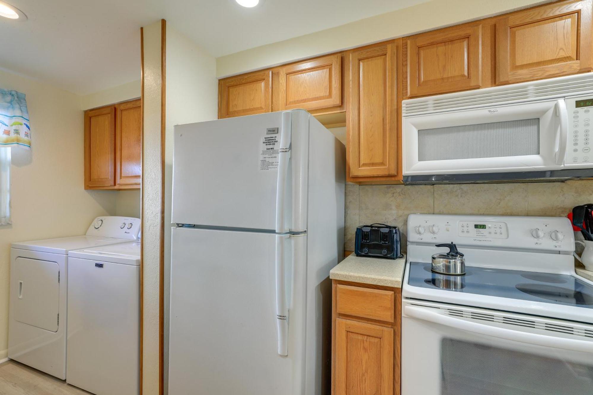 Central Cocoa Beach Condo With View, Steps To Beach! Εξωτερικό φωτογραφία